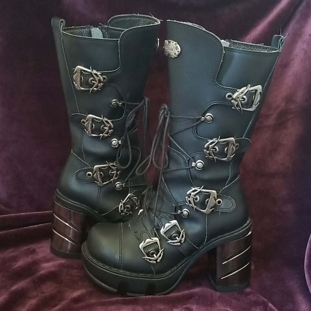 Demonia Sinister 203